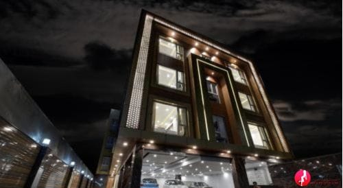 golden-tree-hotel-noida
